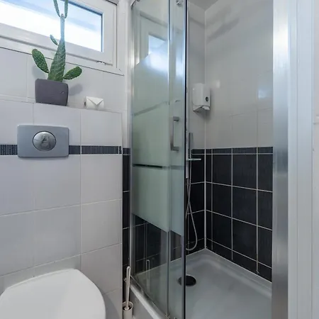 Dionysos * Ле-Гро-д'Агд